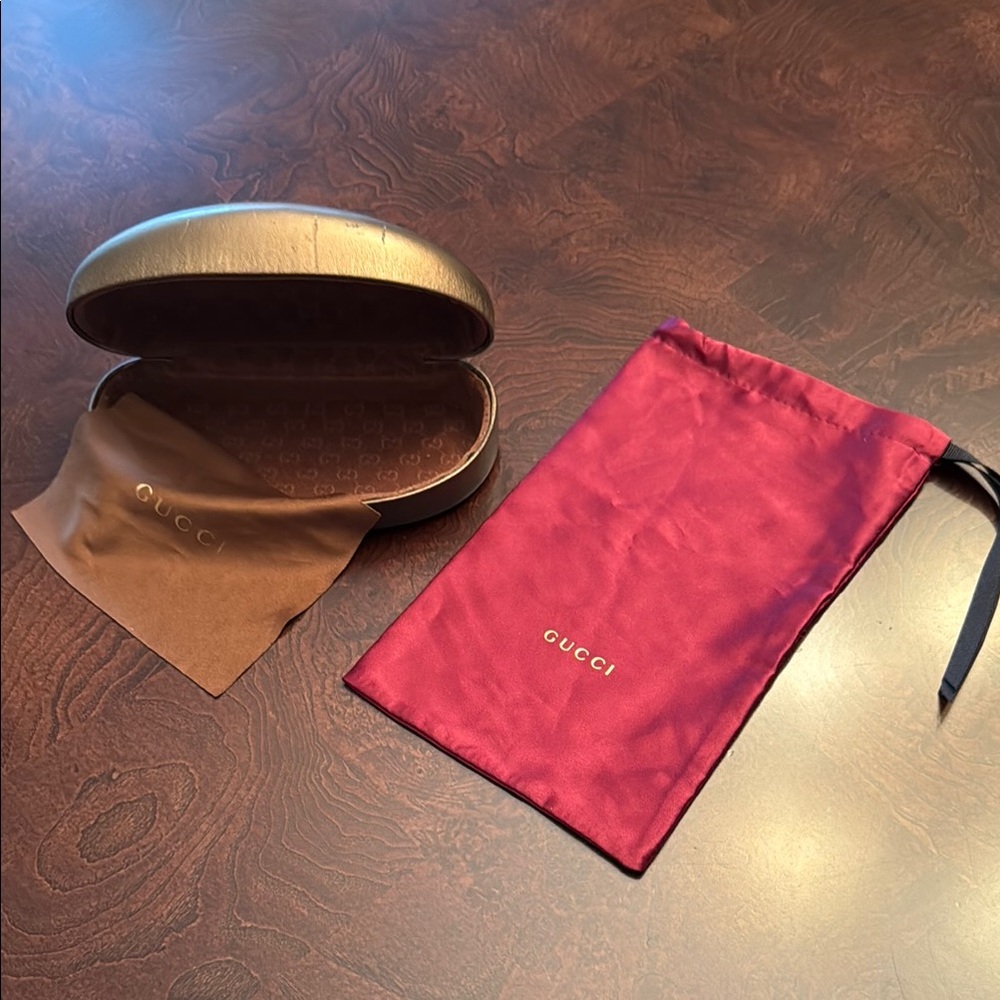 Gucci Glasses Case with Red Pouch